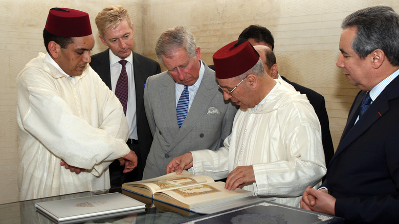 Princes Charles visiting the al-Qarawiyyin library 
