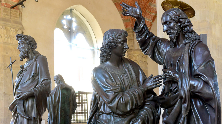 San Tomasso sculpture by Verrocchio