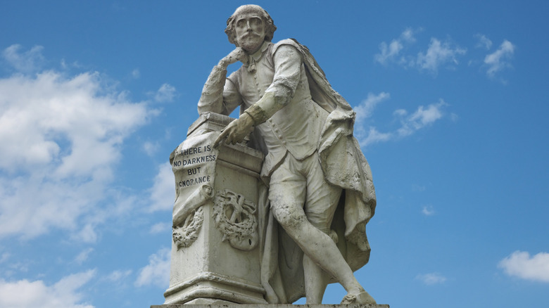 Shakespeare statue