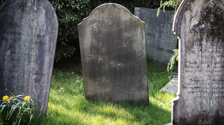 old gravestones 