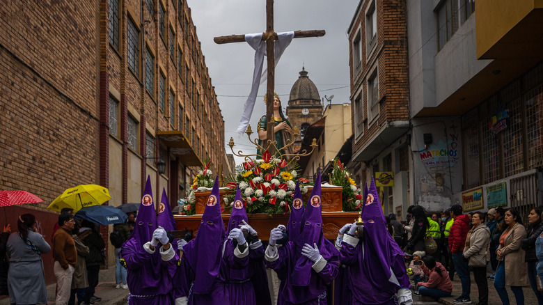 Nazarenes conduct a parade