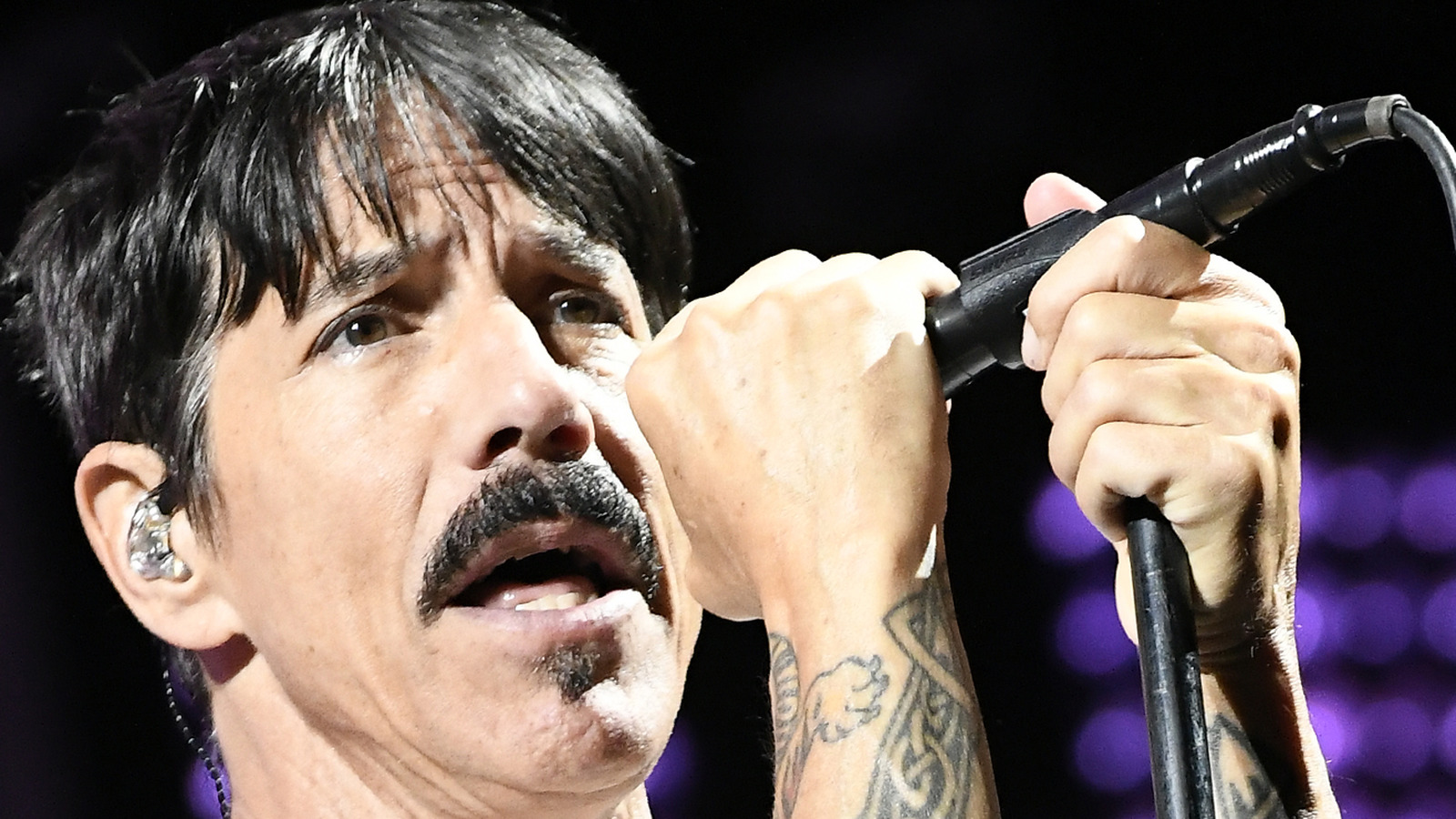 Why Anthony Didn't Like The Red Hot Chili Peppers Opening Up For Rolling Stones