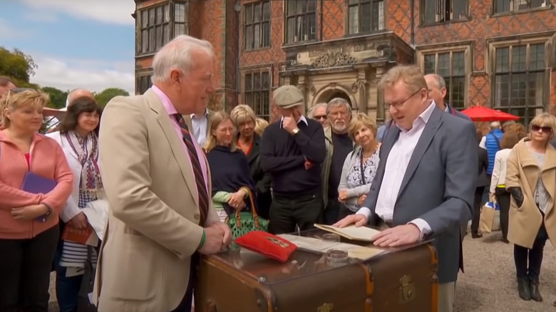 another scene from antiques roadshow on bbc