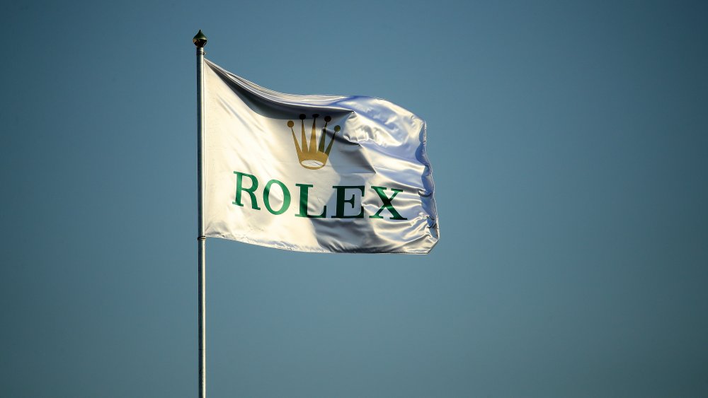 well it's a flag that says rolex i suppose.