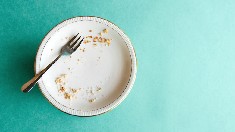 plate with crumbs