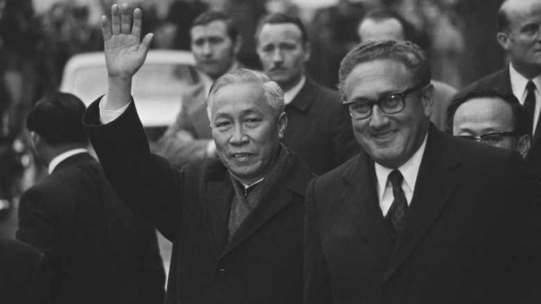 Kissinger and Tho