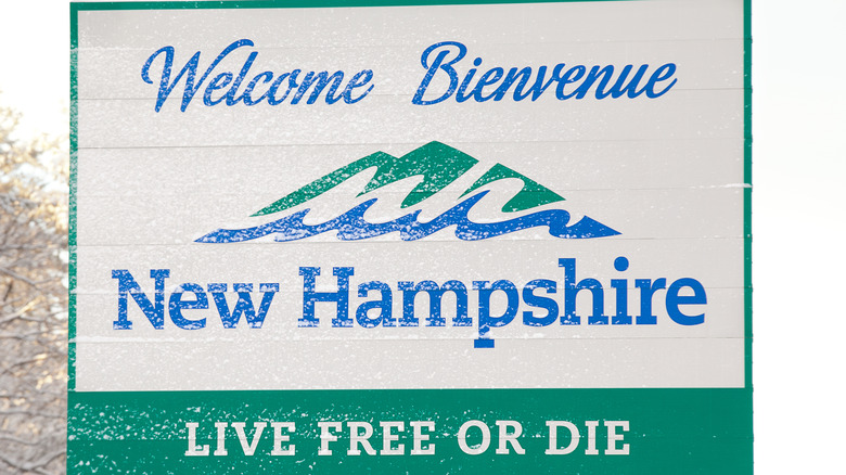 Welcome to New Hampshire sign