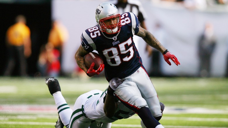 aaron hernandez patriots nfl