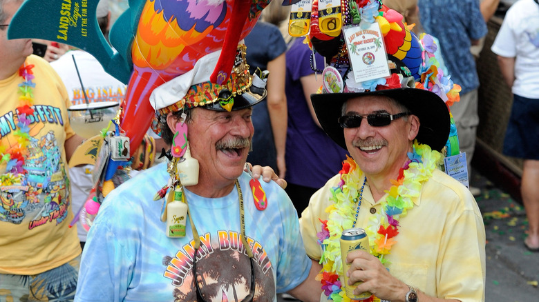 jimmy buffet fans parrot heads