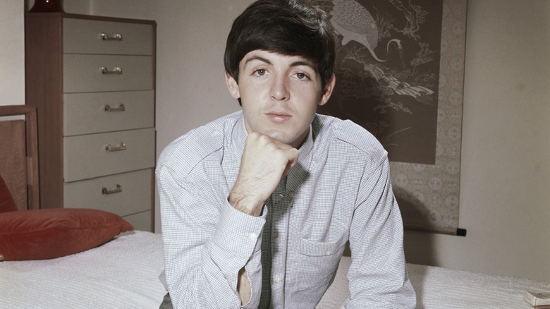 Paul McCartney poses for photo