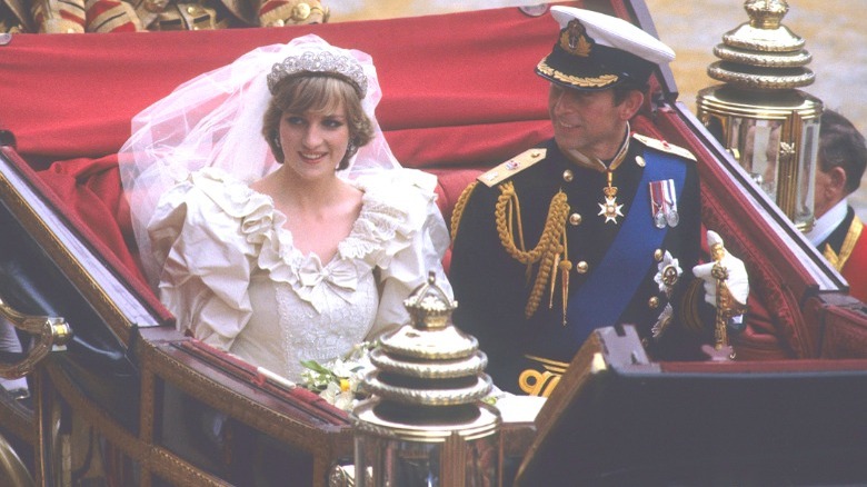 Princess Diana Prince Charles carriage