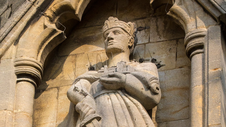 A statue of King Harold II 