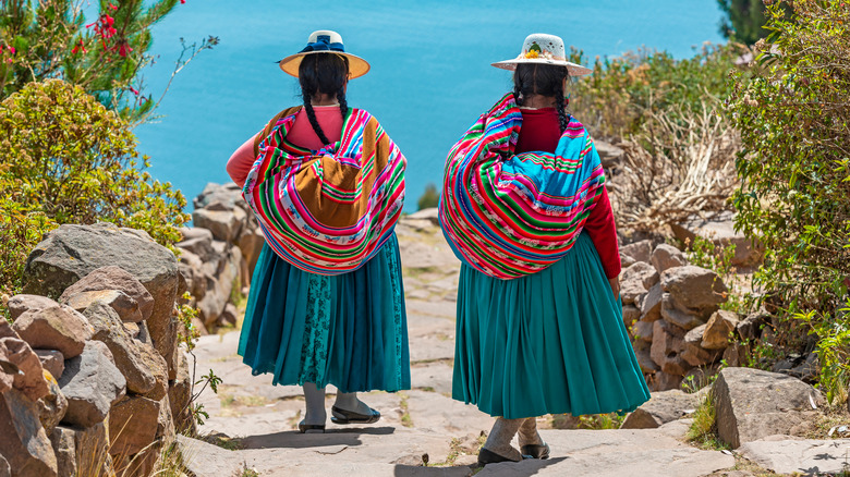 Peruvian women