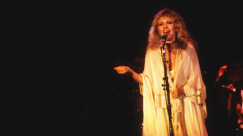 Nicks performing with Fleetwood Mac