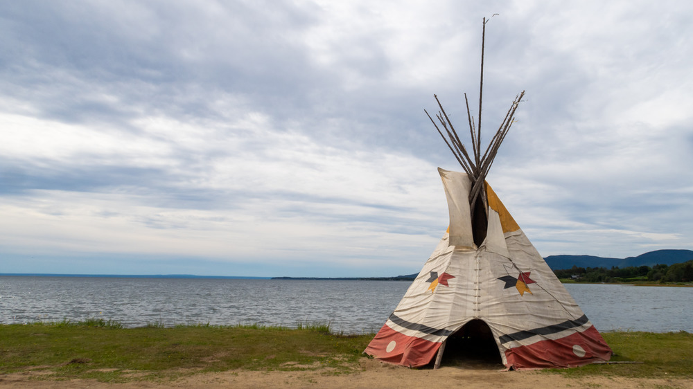 Tipi by the sea