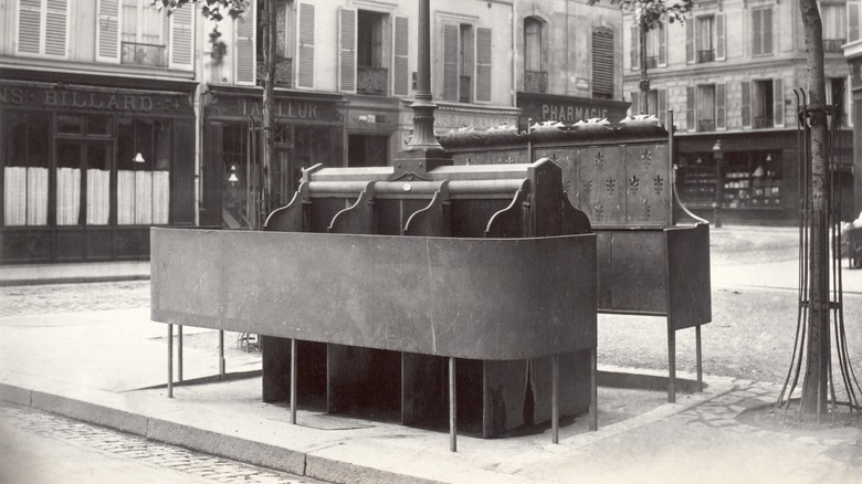 Six stall Paris urinal, c. 1866