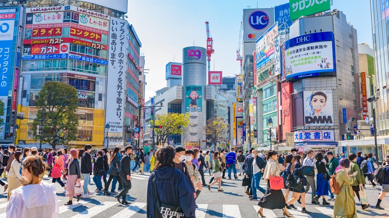 Lots of people in busy Tokyo streets 