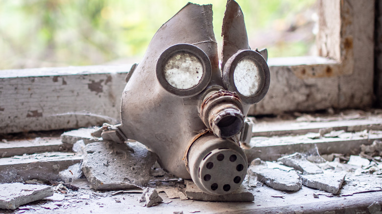 gas mask in Ukraine