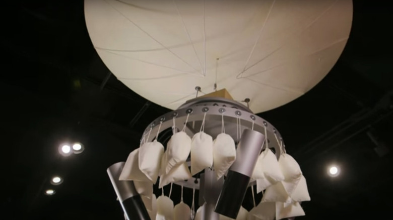 A reconstructed fu-go balloon bomb