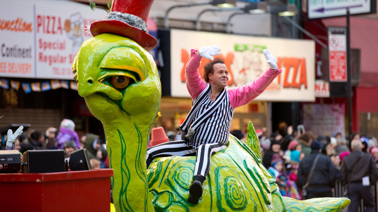 richard simmons thanksgiving day parade