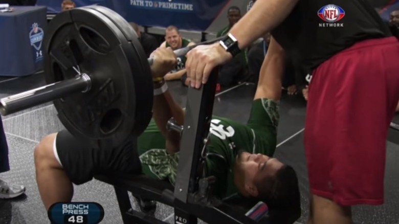 Stephen Paea bench press NFL Combine