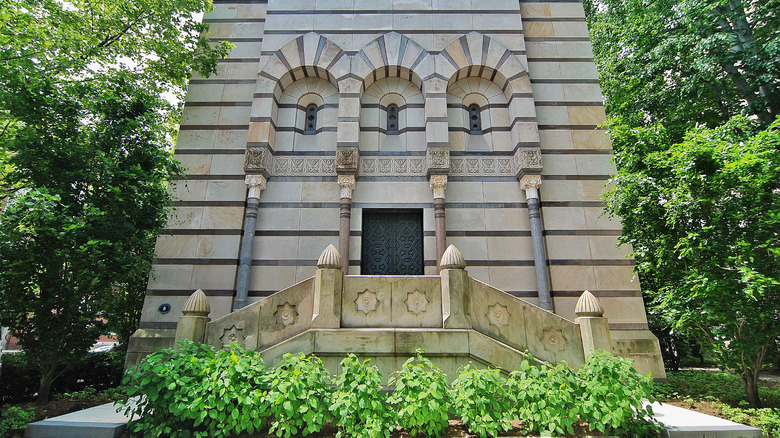 Scroll and Key tomb